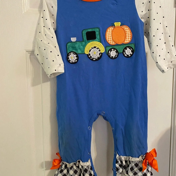 Loft and Vine Fall Romper - Picture 2 of 8